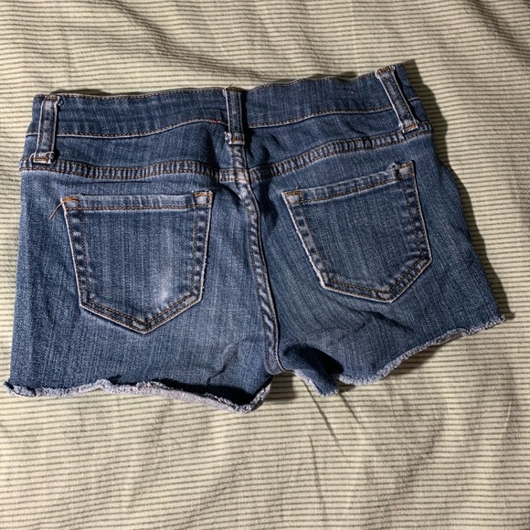 Shorts - Picture 2 of 2